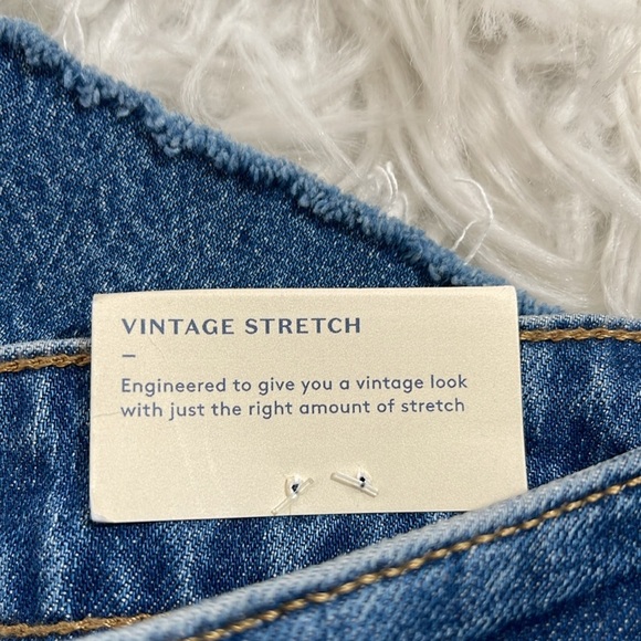 UNIVERSAL THREAD Vintage Bermuda Stretch Raw Hem Denim Jean Shorts Size 20 NEW - Picture 9 of 15